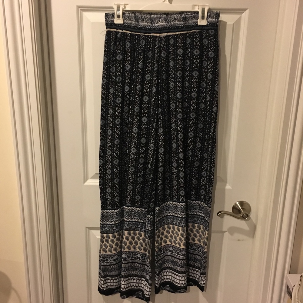 Flowy Patterned Pants